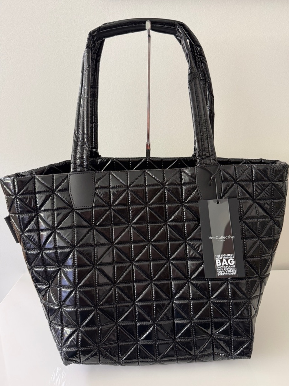 NWT VEE COLLECTIVE Medium Vee Tote Handbag Bag, Black Vinyl